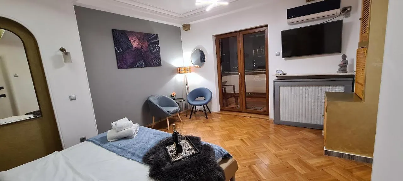 Central Arghezi Art Deco Apartment Piata Universitatii Boekarest Roemenië