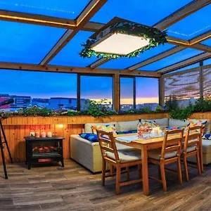 Apartment Penthouse With Sauna And Terrace, Bucharest