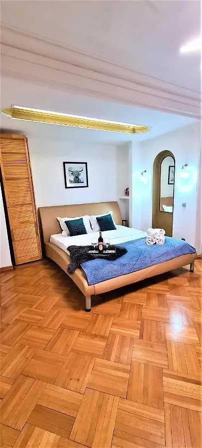 Central Arghezi Art Deco Apartment Piata Universitatii Bucharest Romania